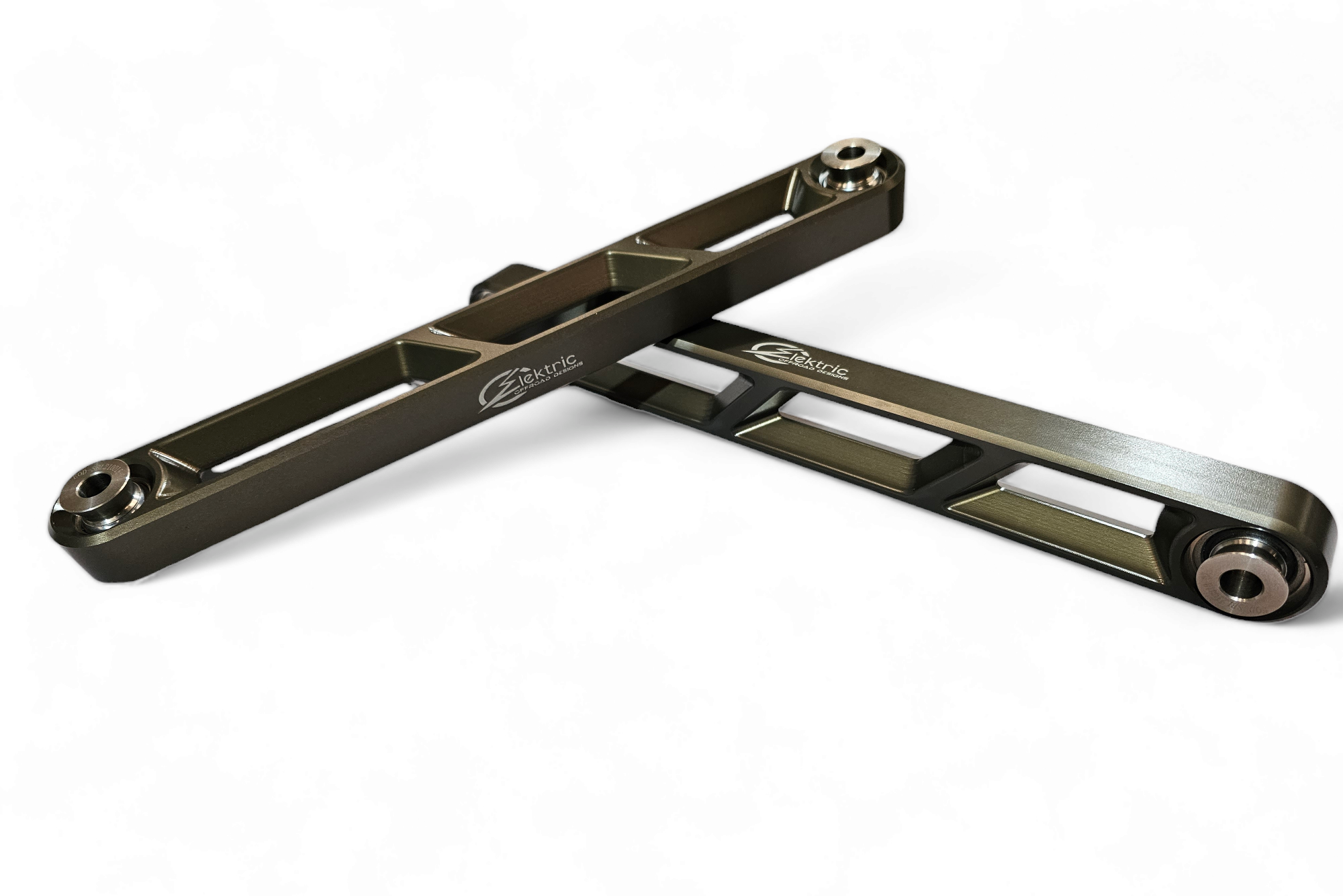 Misalignment spacer detail on Polaris RZR Pro XP gunmetal rear sway bar link